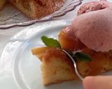 Pas rețetă Prăjitură turnată cu mere caramelizate 8 fotografie