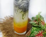 Foto langkah ke 3 dari resep Es Jeruk Timun Selasih.