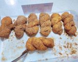 Foto langkah ke 5 dari resep Fluffy Twisted Donuts.
