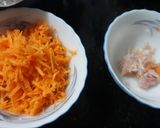 A picture of step 1 of Carrot onion raita.