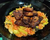 A picture of step 5 of Masala tilapia fish fry.