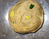 A picture of step 2 of Mixed veg paratha.