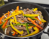 Foto del paso 5 de la receta: Fajitas de res y pimientos
