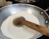 A picture of step 1 of South Indian upma.