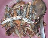 A picture of step 3 of Red Oil Cassava leaf.