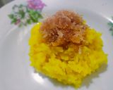 Foto langkah ke 3 dari resep Ketan kuning bumbu inti.