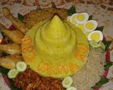 Foto langkah ke 4 dari resep 21.Nasi tumpeng.