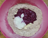 Foto del paso 2 de la receta: ❤️ Galletitas Red Velvet con chocolate blanco (con remolacha 🤫) ❤️