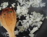 Savanyúkáposztás húsgombóc recept fázis 2 fotója