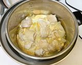 洋蔥玉米筍燉雞的食譜步驟3照片