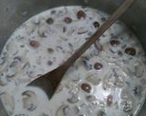 A picture of step 4 of Easy mushroom soup.