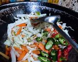 Foto langkah ke 2 dari resep Bihun Pedas.