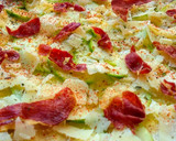 Foto del paso 6 de la receta: 42.🥒Carpaccio de calabacín, parmesano y crujiente de ibérico