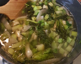 Foto del paso 3 de la receta: Crema (sin crema) de verduras sorpresa