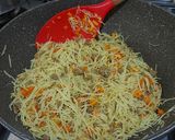 Foto langkah ke 2 dari resep Pangsit Goreng Isi Bihun Kari.