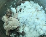 Foto langkah ke 2 dari resep Ayam serundeng kelapa.