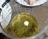 Foto del paso 4 de la receta: Jamoncitos en salsa verde