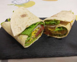 Foto del paso 3 de la receta: Wrap con huevos revueltos