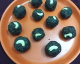 A picture of step 7 of Healthy Millets sesame almond ladoo.