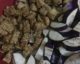 Foto langkah ke 1 dari resep Tumis Terong Tahu Tempe.