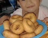 Foto langkah ke 9 dari resep Donat menul sederhana tanpa telur dan tanpa kentang.