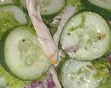 Gambar langkah 2 resipi Salad Timun, Ayam dan Cuka.
