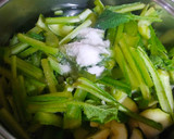Foto del paso 3 de la receta: Pisto con borraja y mejillones