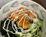Hình bước làm 2 của món Cơm trộn cá hồi