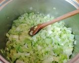 Póréhagyma krémleves recept fázis 1 fotója