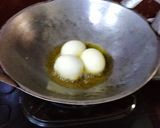 Foto langkah ke 1 dari resep Telur Pedas Bumbu Bali.