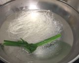 A picture of step 2 of Carrot And Orange Juice With Coconut Jello.
