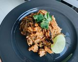 รูปขั้นตอนการทำที่ 17 ของ ก๋วยเตี๋ยวเส้นจันท์ผัดต้มยำไก่