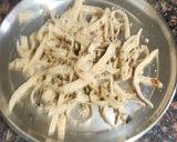 A picture of step 1 of Leftover chapati bhel.