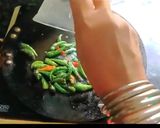 चटपटी फ्राइड मिर्च (chatpati fried mirch recipe in Hindi) रेसिपी चरण 2 फोटो