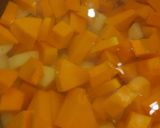 Une image de l'étape 2 de Velouté de butternut à l'infusion.