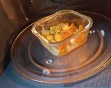 A picture of step 3 of Pumpkin flower cutlets.
