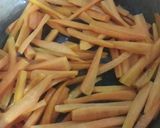 عکس مرحله 2 از دستور خورش هویج و آلو
