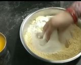 भुने चने और सफेद मिर्च के लड्डू(Bhune chane aur safed mirch ke laddu recipe in Hindi) रेसिपी चरण 3 फोटो