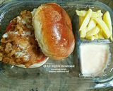 A picture of step 11 of Kfc style Zinger burger #ramadankitayari.