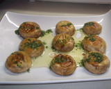 Foto del paso 4 de la receta: Sombreros de Champiñones con salsa de perejil y aceite