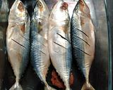 Foto langkah ke 2 dari resep Ikan kembung tim asam.