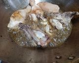 Foto langkah ke 2 dari resep Ayam Kecap Bawang Pedas.