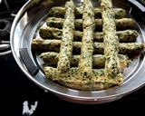 પાલક ના મુઠીયા (Palak Mathia Recipe In Gujarati) રેસીપી સ્ટેપ2ફોટો