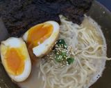 Foto langkah ke 4 dari resep Ramen jepang halal.