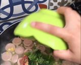Foto langkah ke 4 dari resep Sop Jagung Sosis Kentang.