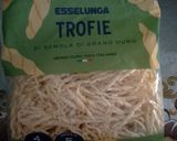 صورة لخطوة 1 من وصفة Basta 4 formaggi معكرونة الأربع جبن