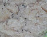 A picture of step 2 of Chicken Mince With yoghurt.