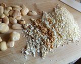 Foto del paso 1 de la receta Bombones de castañas y frutos secos