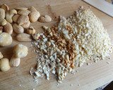 Foto del paso 1 de la receta: Bombones de castañas y frutos secos
