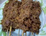 A picture of step 6 of Bihari kabab on tawa.